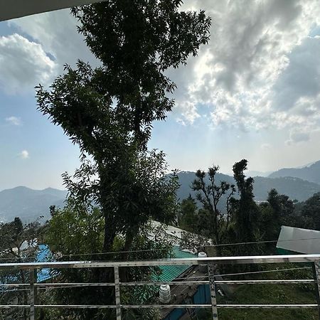 Hotel Goludev Valley View ナイニタール エクステリア 写真