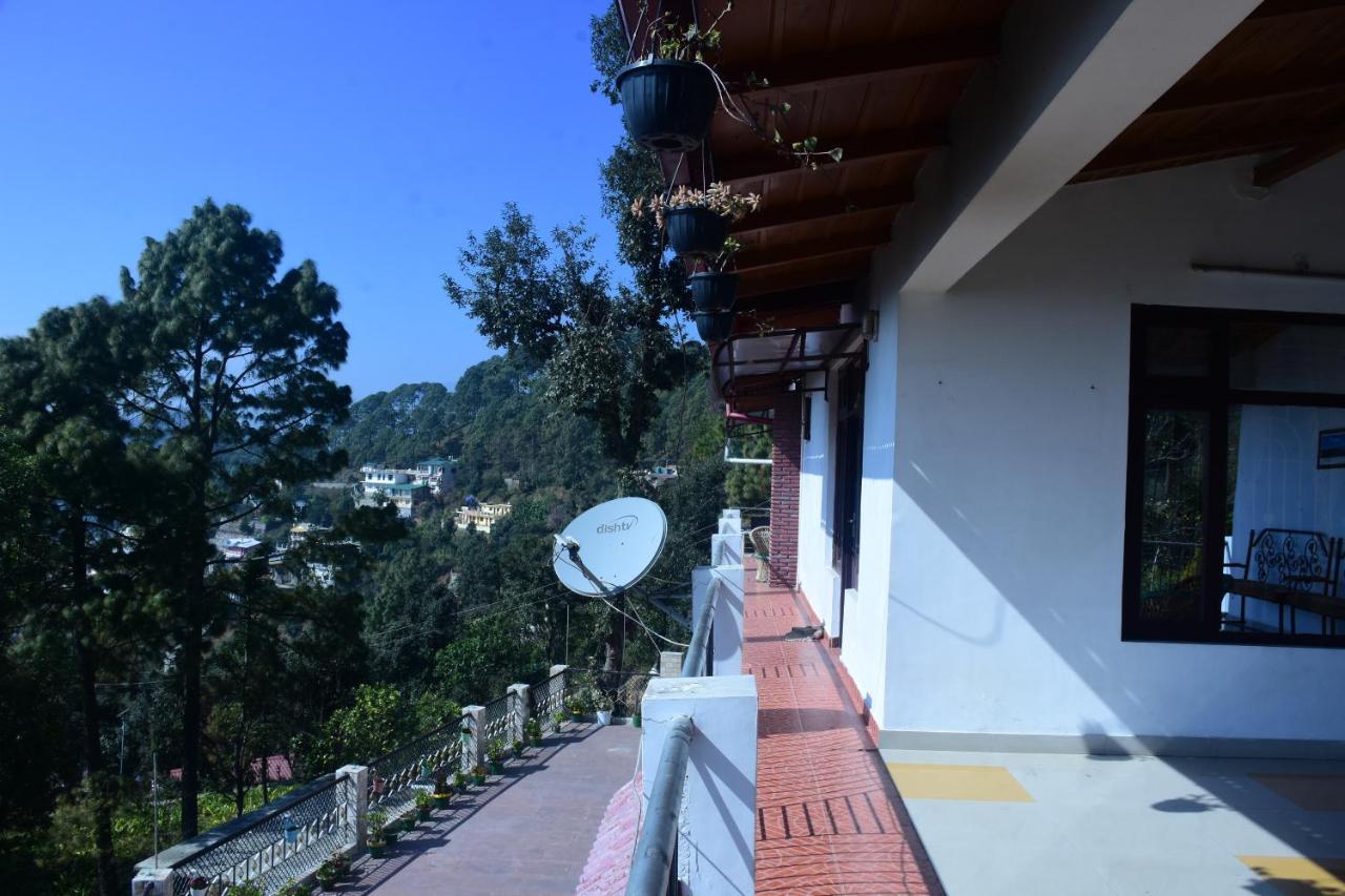 Hotel Goludev Valley View ナイニタール エクステリア 写真